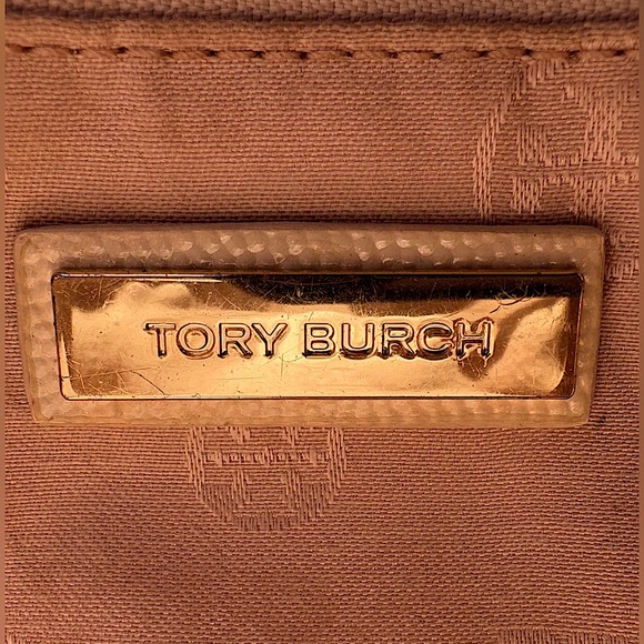 Tory Burch Mcgraw Camera bag(brie) EUC - Picture 14 of 15